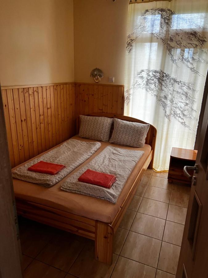 Mediterán Fedett Medencés Apartmanház Szántód Kültér fotó